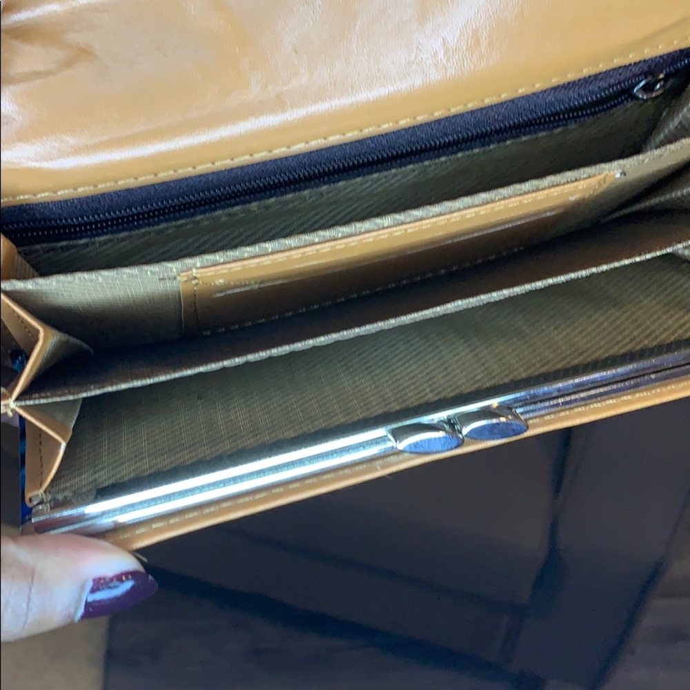 Wallet - Picture 3 of 4